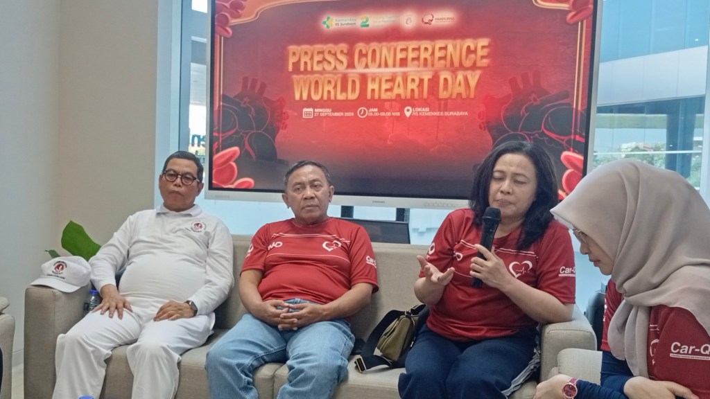 Panduan Praktis Kompresi Dada sebagai Pertolongan Pertama Henti&nbsp;Jantung